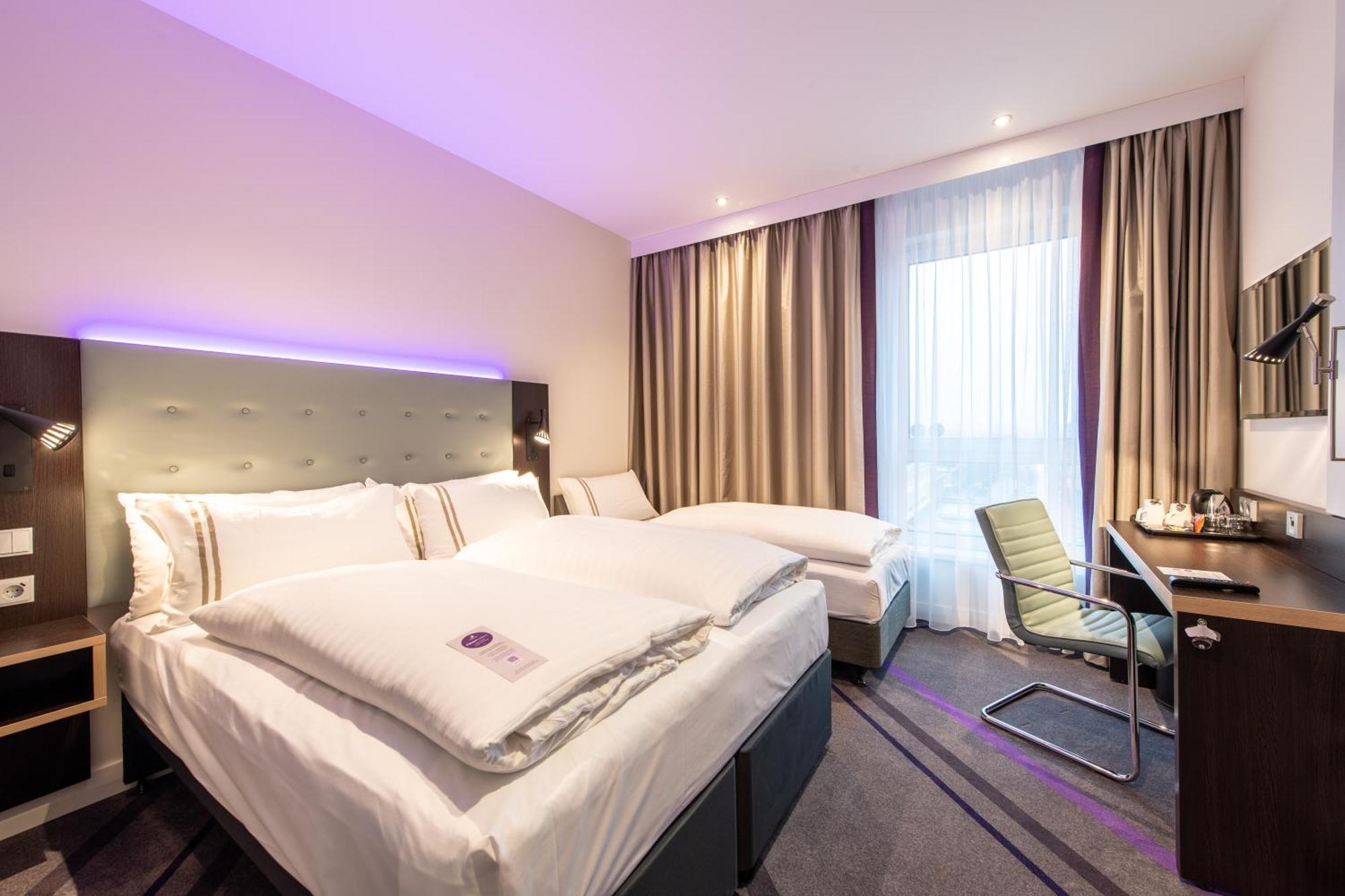 Premier Inn Essen City Centre Exterior photo